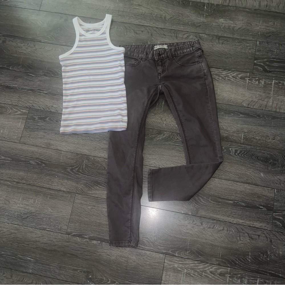 FREE PEOPLE faded brown skinny jeans & tank top